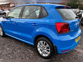 Used Volkswagen Polo 2014 for sale - 79426009: Photo