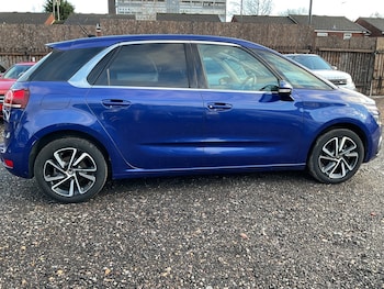 Used Citroen C4 Picasso 2018 for sale - 76752370: Photo