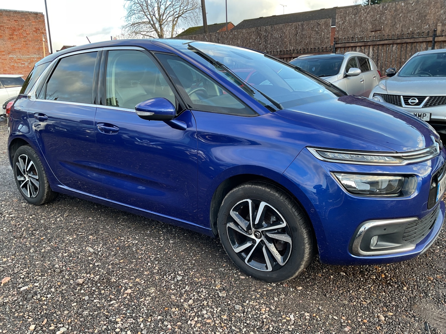 Used Citroen C4 Picasso 2018 for sale - 76752370: Photo 6