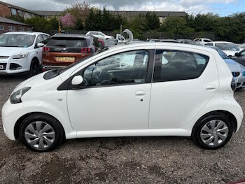 Used Toyota AYGO 2013 for sale - 78275276: Photo