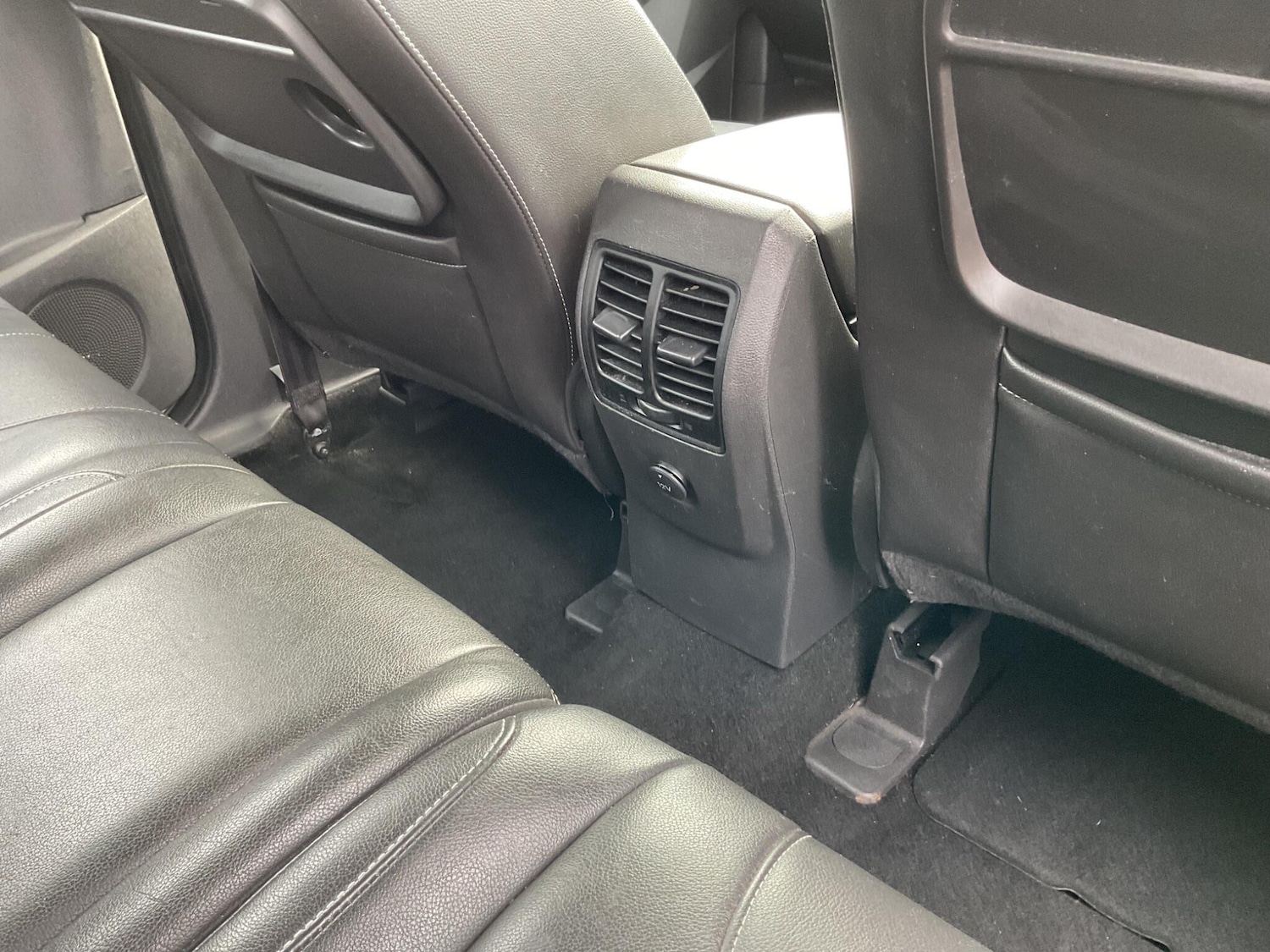 Used Ford Kuga 2013 for sale - 78034541: Photo 32