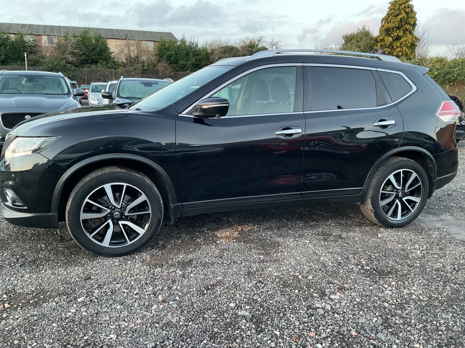 Used Nissan X-Trail 2017 for sale - 76899725: Photo 22