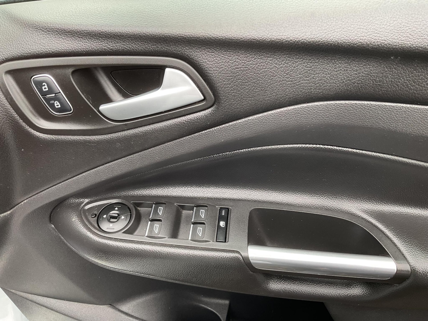 Used Ford Kuga 2019 for sale - 78220246: Photo 29