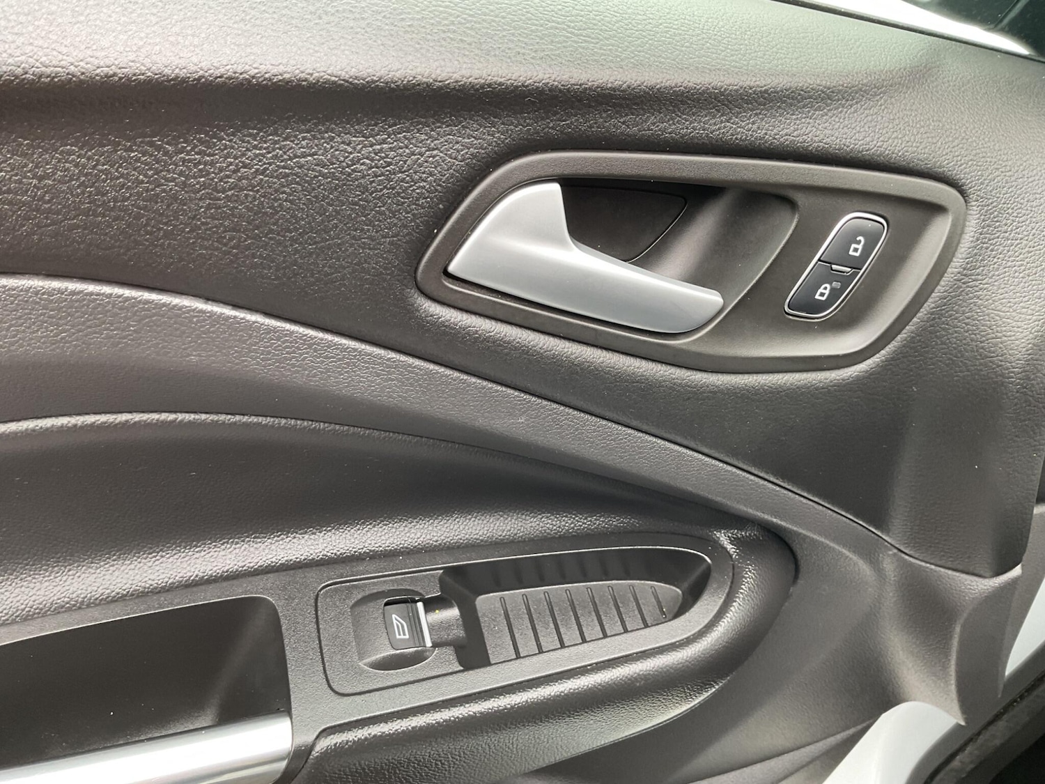 Used Ford Kuga 2019 for sale - 78220246: Photo 31