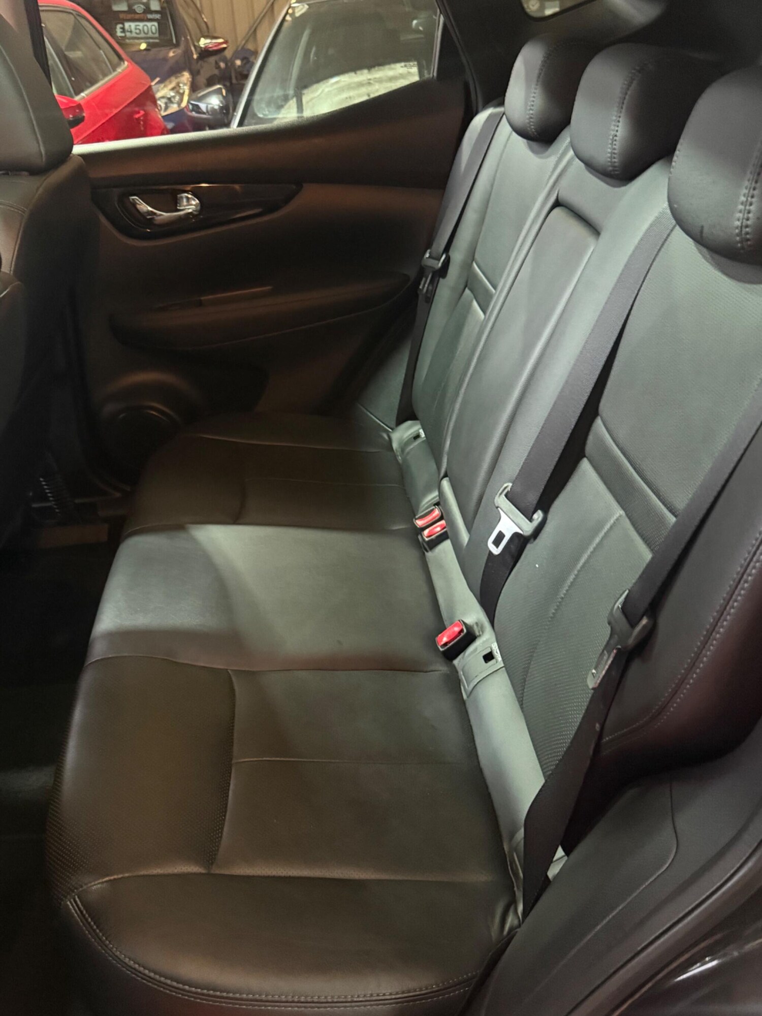 Used Nissan Qashqai for sale - 76701072: Photo 31