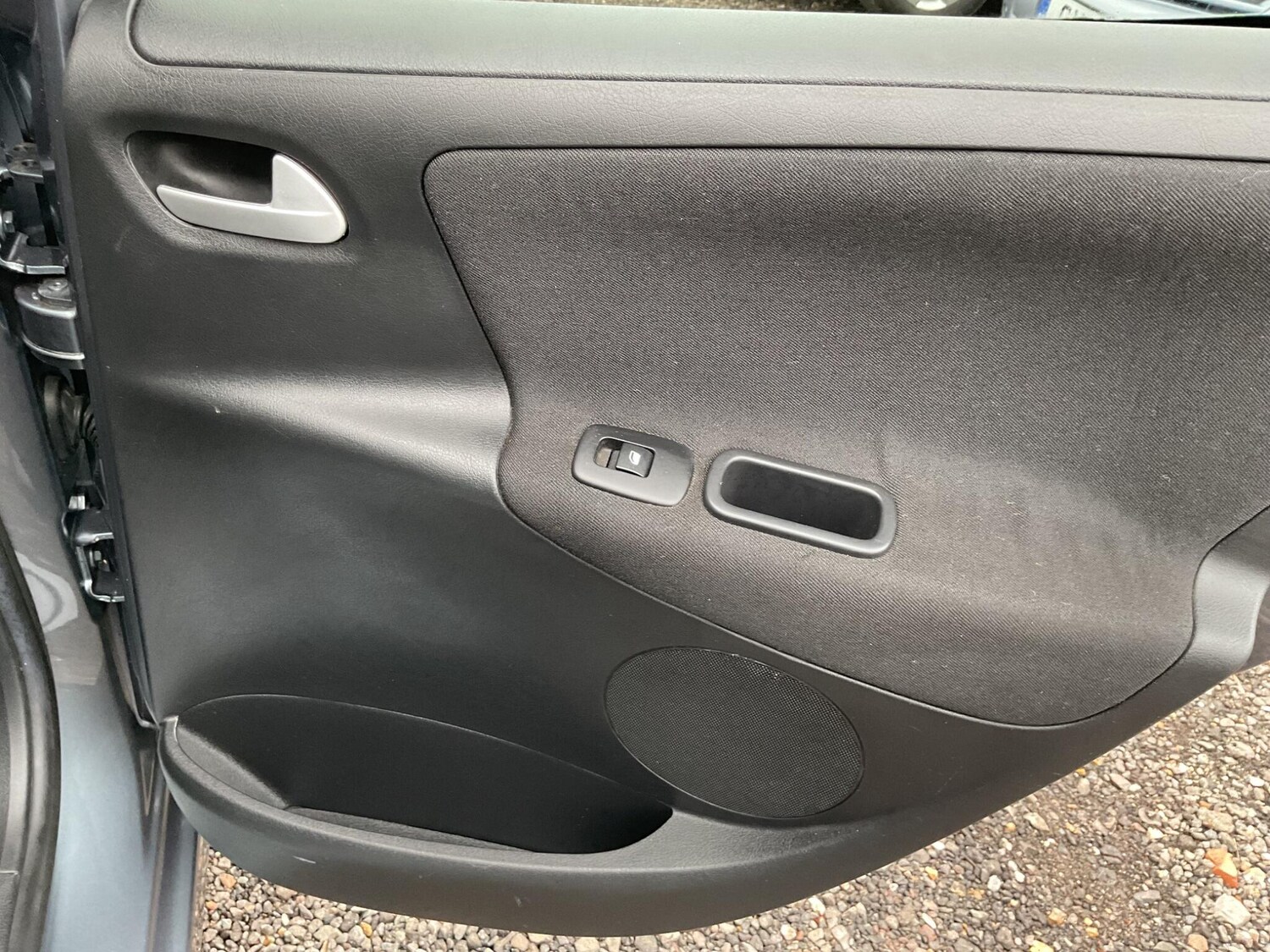 Used Peugeot 207 2011 for sale - 77400661: Photo 18