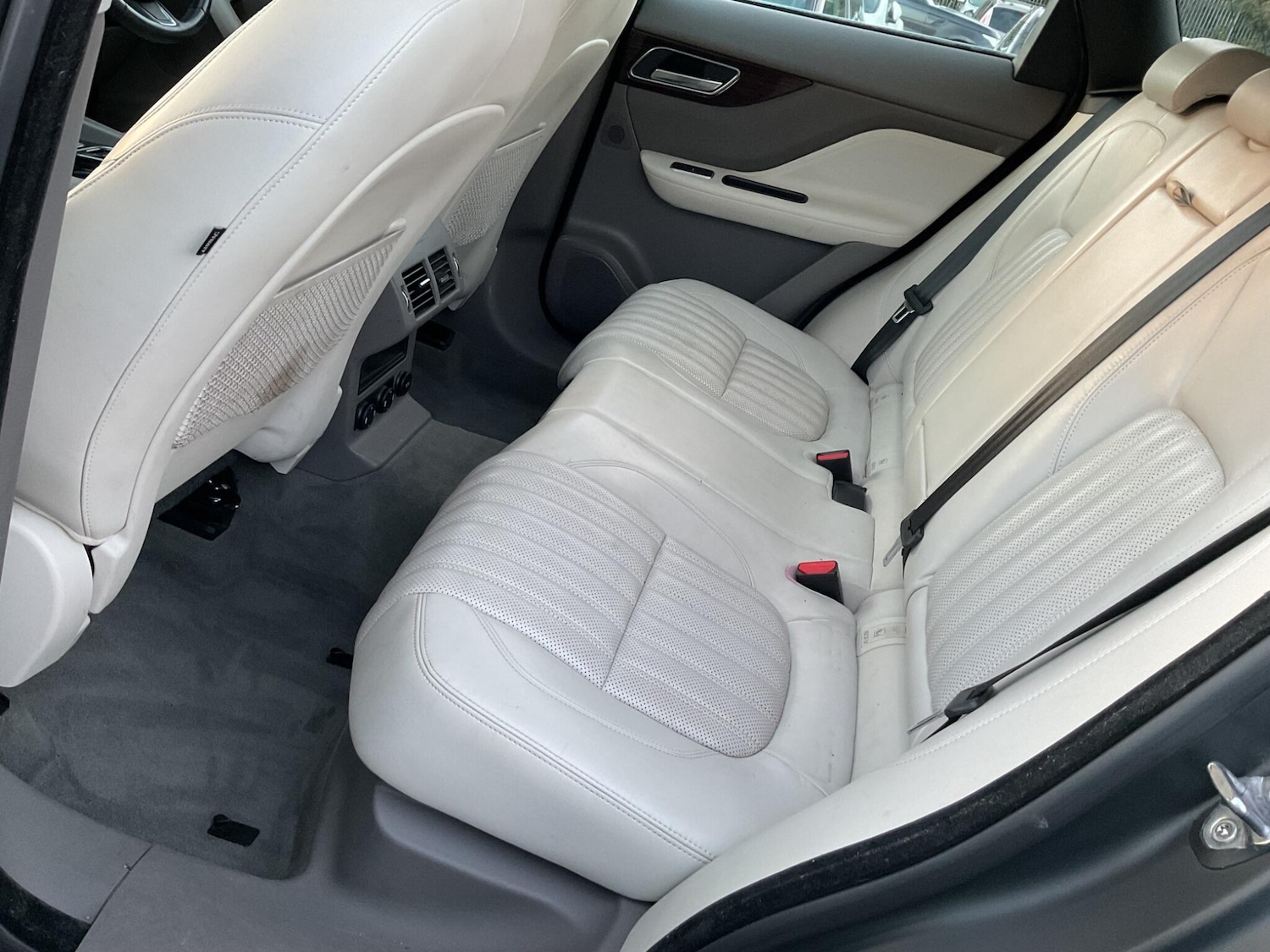 Used Jaguar F-Pace 2017 for sale - 76714770: Photo 25