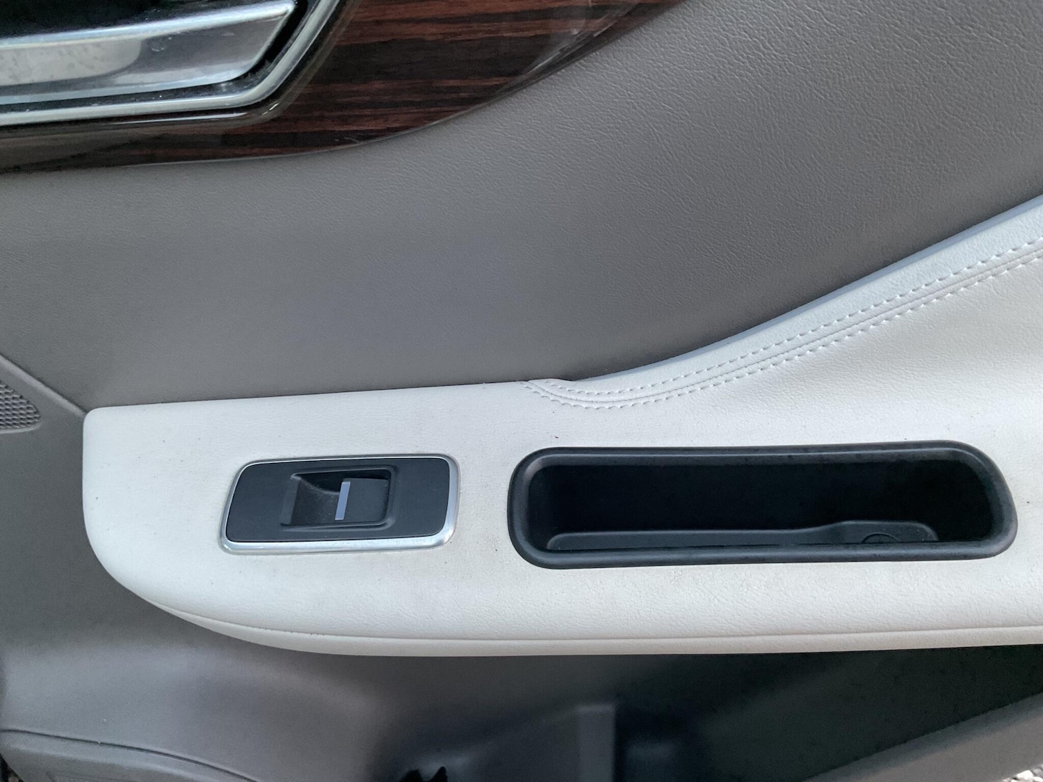 Used Jaguar F-Pace 2017 for sale - 76714770: Photo 29