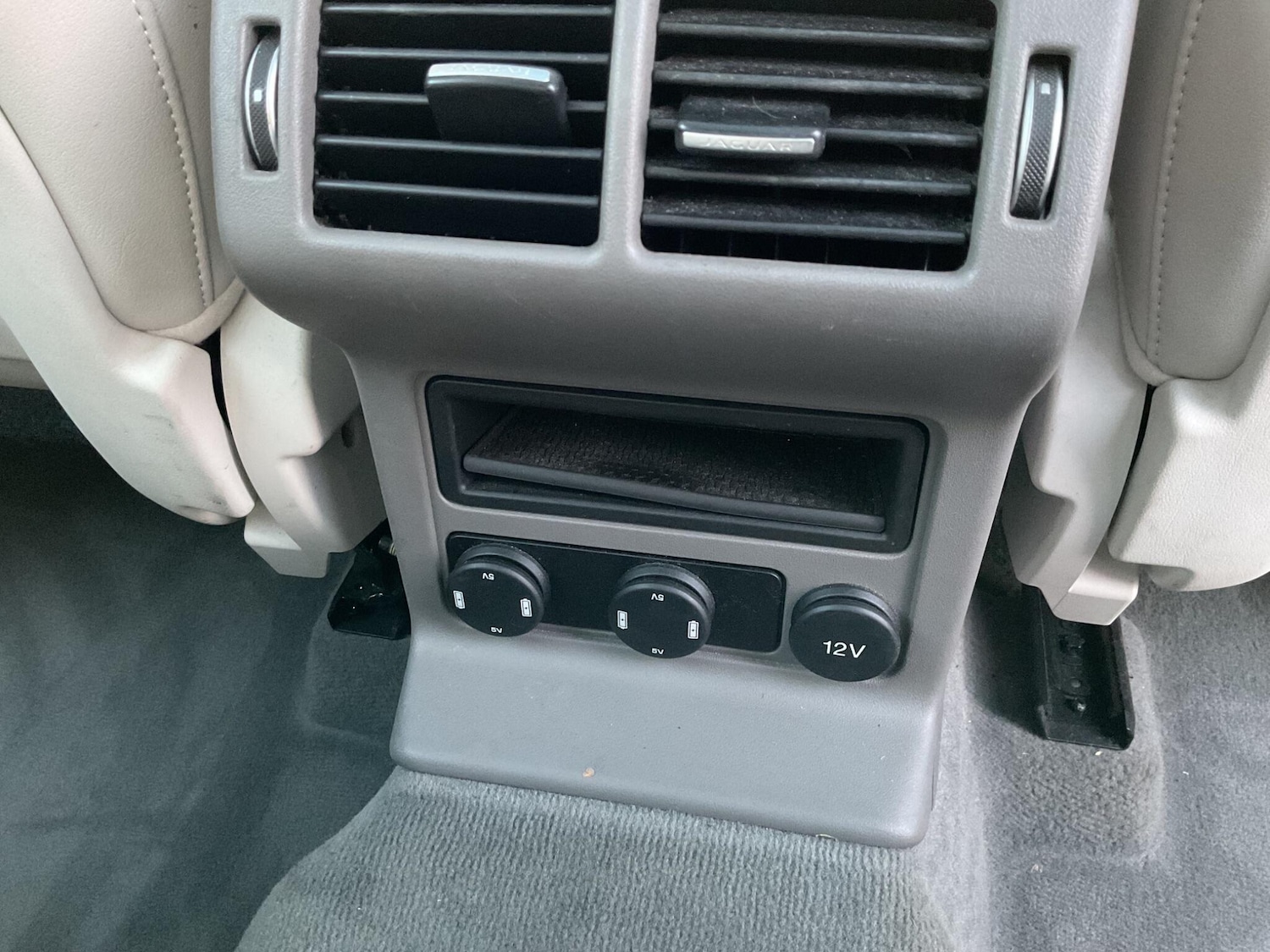 Used Jaguar F-Pace 2017 for sale - 76714770: Photo 31