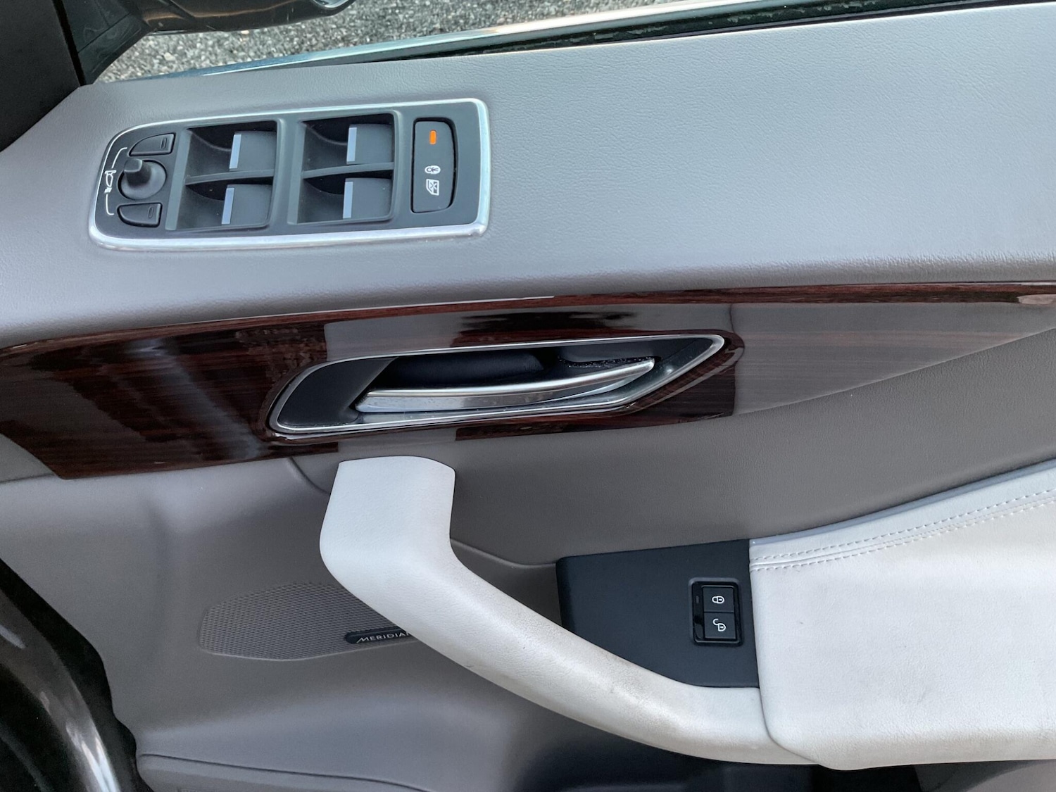 Used Jaguar F-Pace 2017 for sale - 76714770: Photo 39