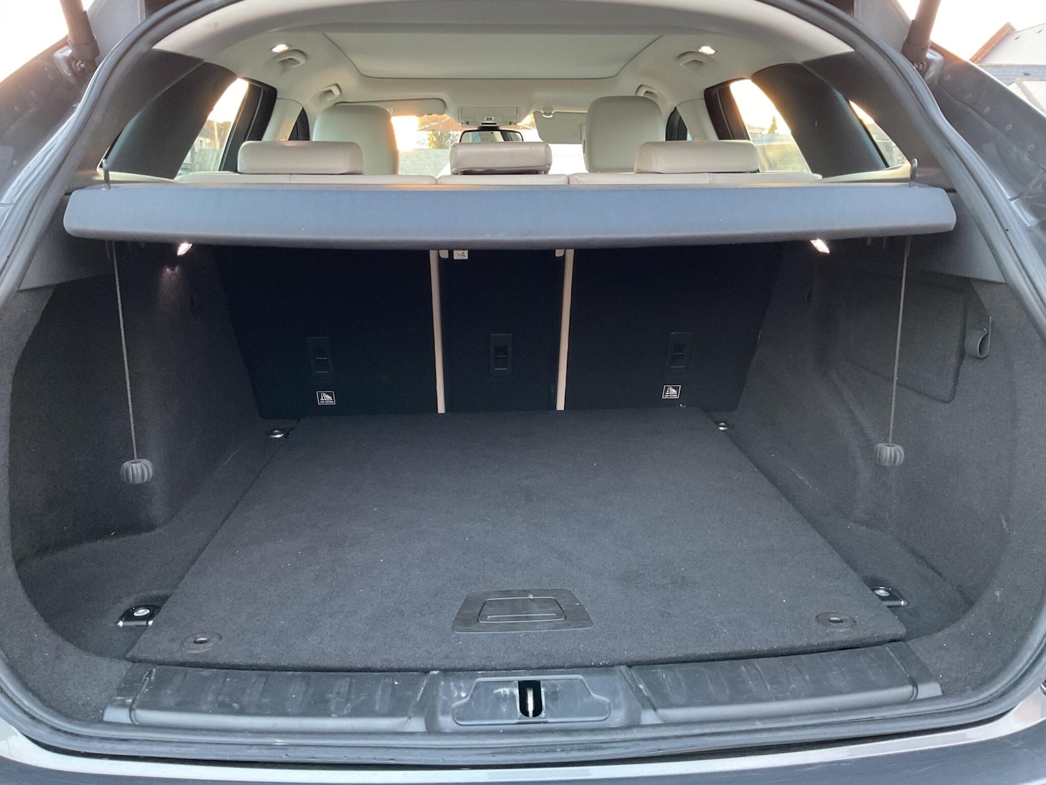 Used Jaguar F-Pace 2017 for sale - 76714770: Photo 52