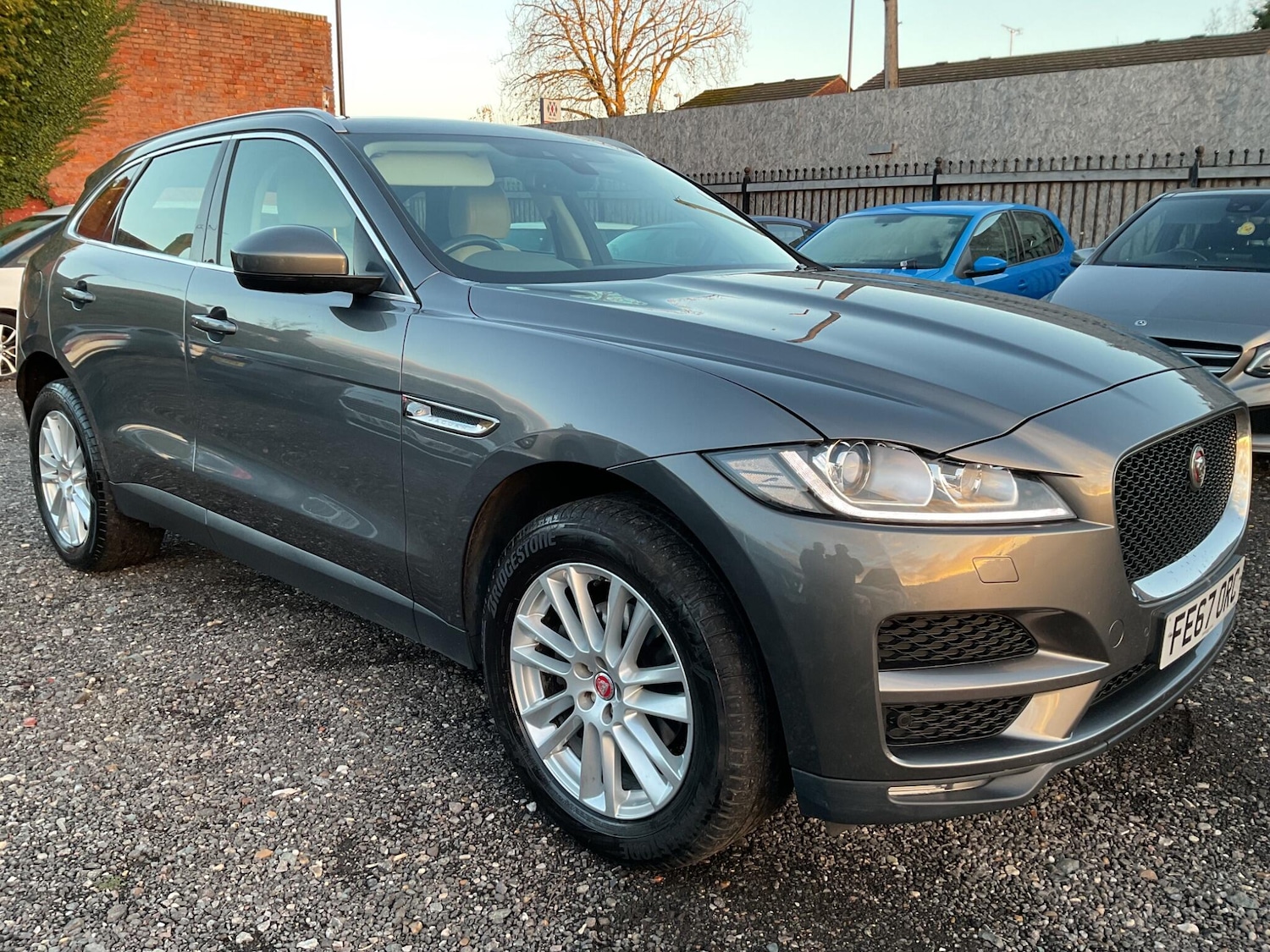 Used Jaguar F-Pace 2017 for sale - 76714770: Photo 7