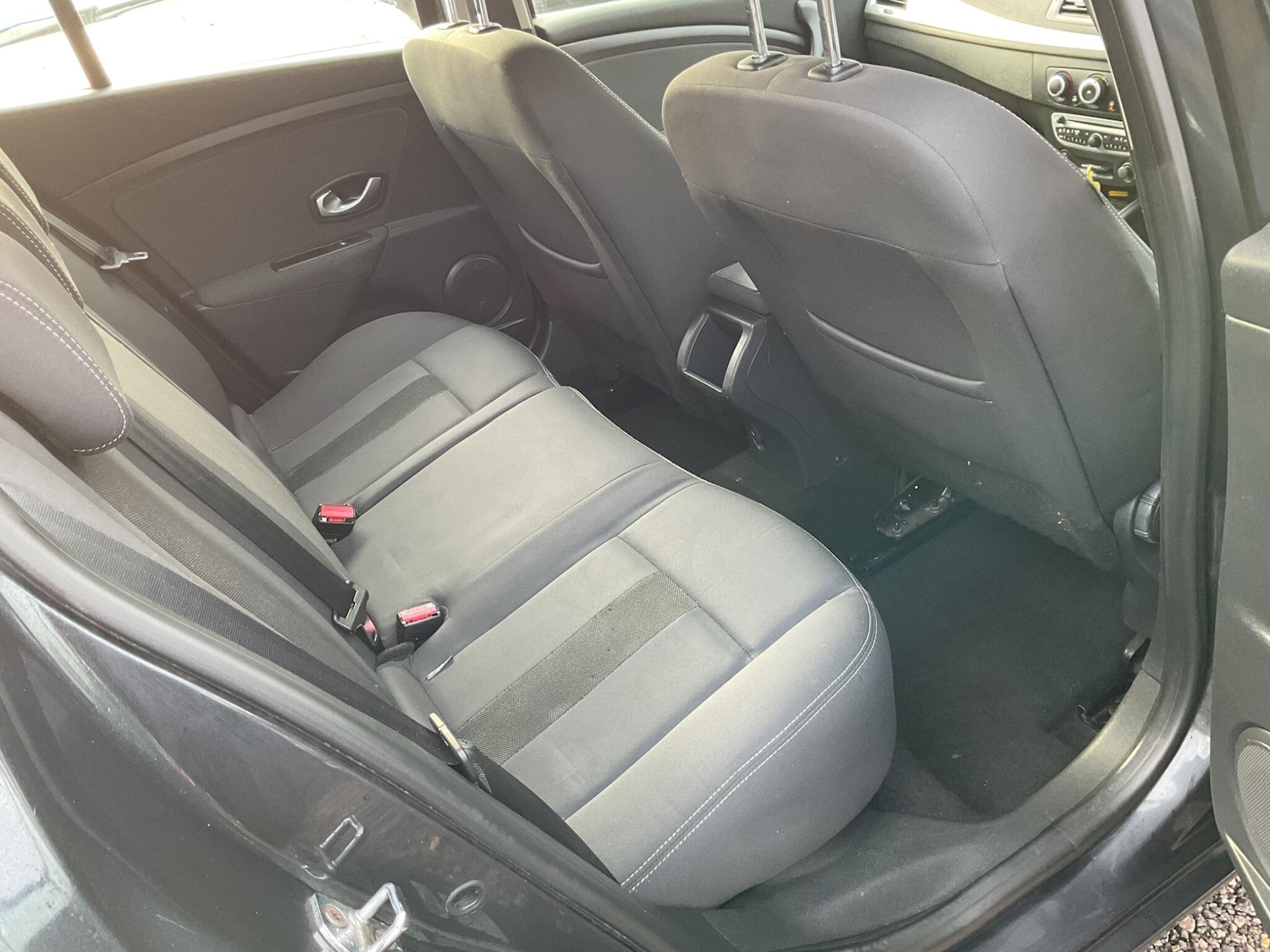 Used Renault Megane 2011 for sale - 77377310: Photo 23