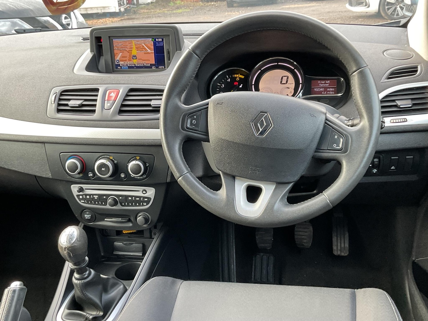 Used Renault Megane 2011 for sale - 77377310: Photo 42