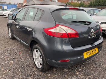 Used Renault Megane 2011 for sale - 77377310: Photo