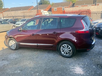 Used Renault Grand Scenic 2016 for sale - 79634256: Photo