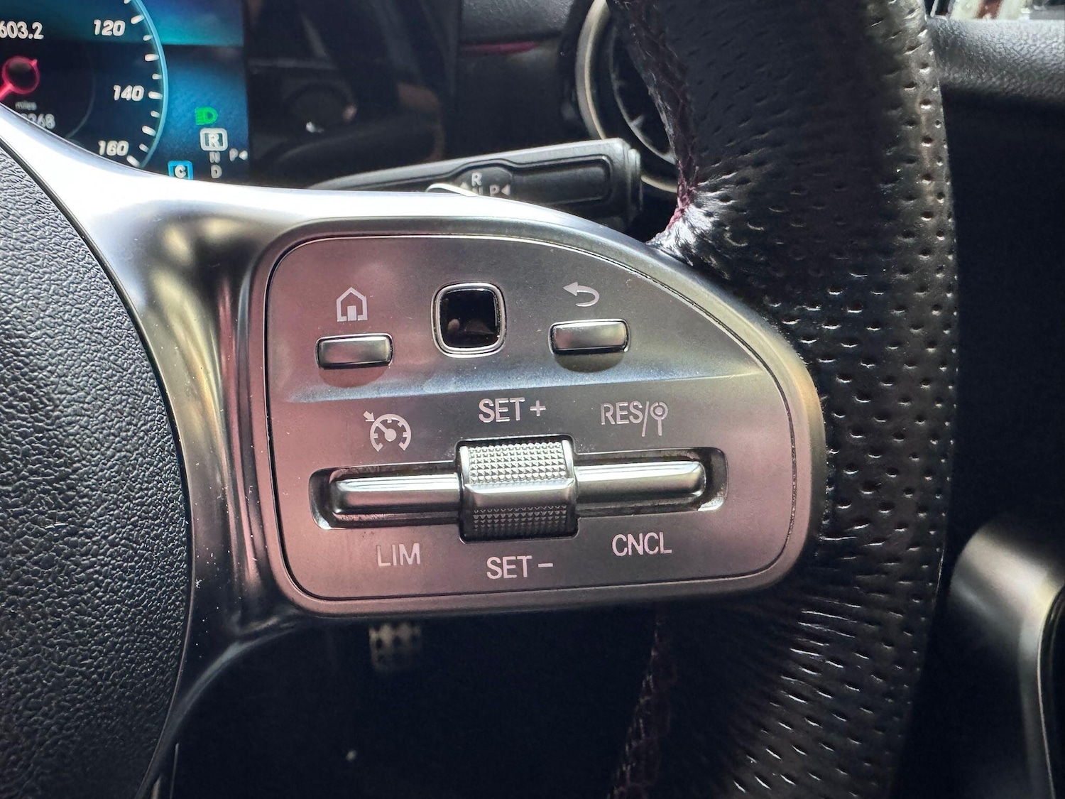 Used Mercedes-Benz A-Class for sale - 76702392: Photo 40