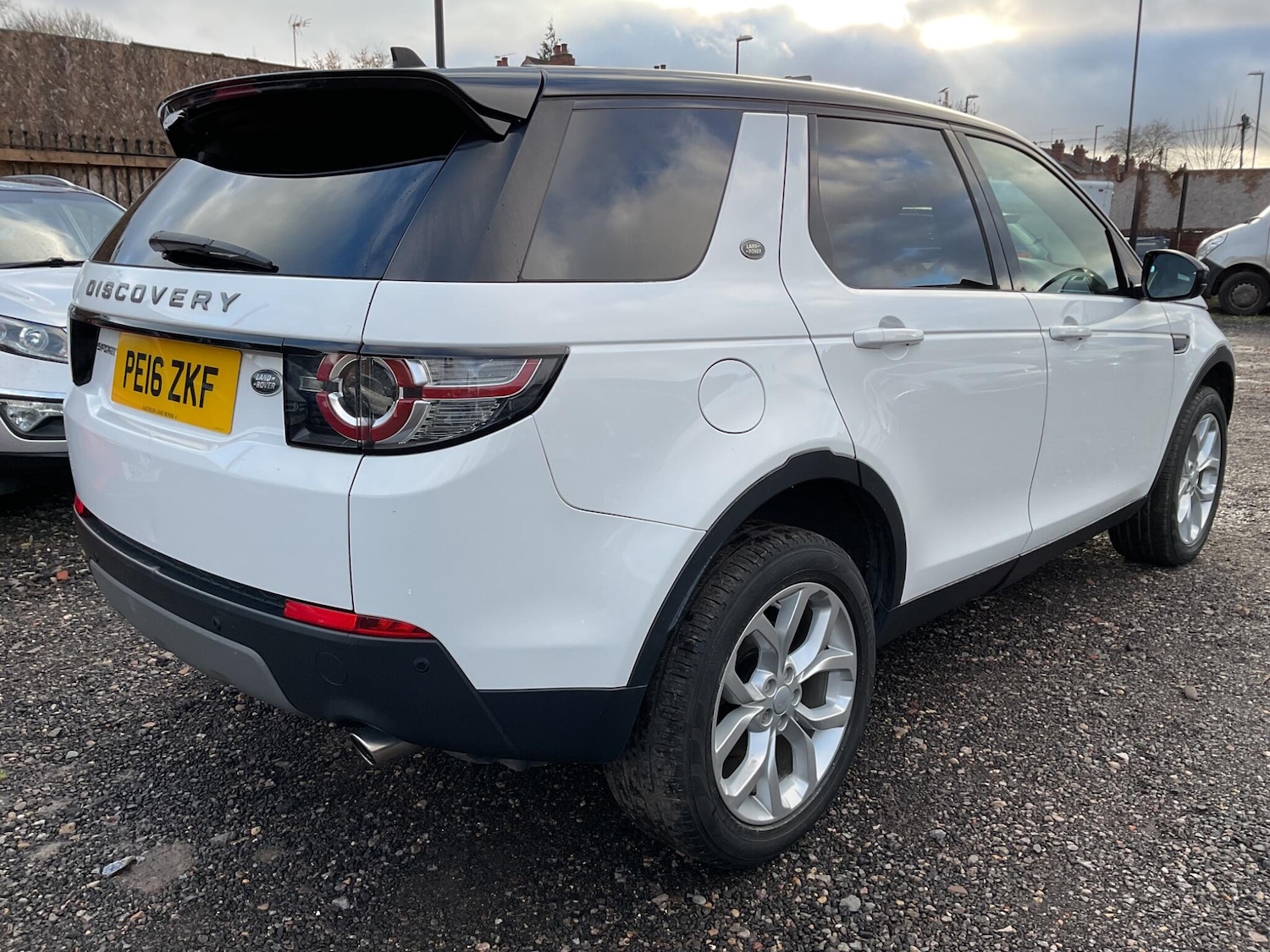 Used Land Rover Discovery Sport 2016 for sale - 76965059: Photo 24