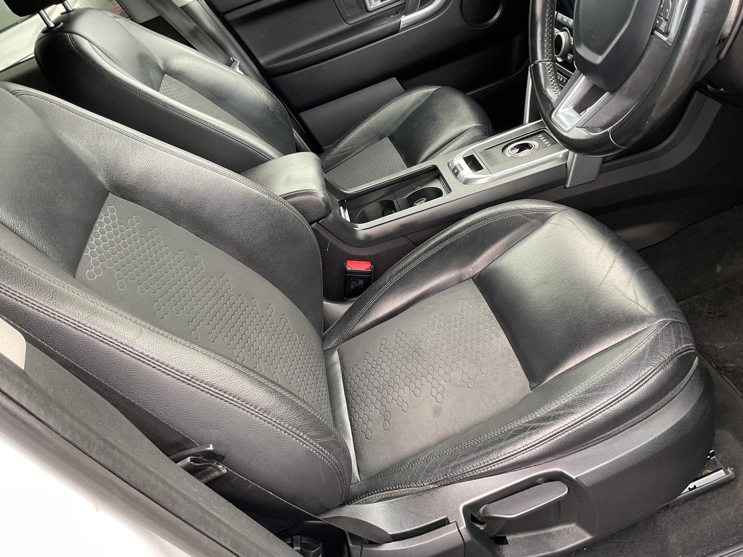 Used Land Rover Discovery Sport 2016 for sale - 76965059: Photo 60