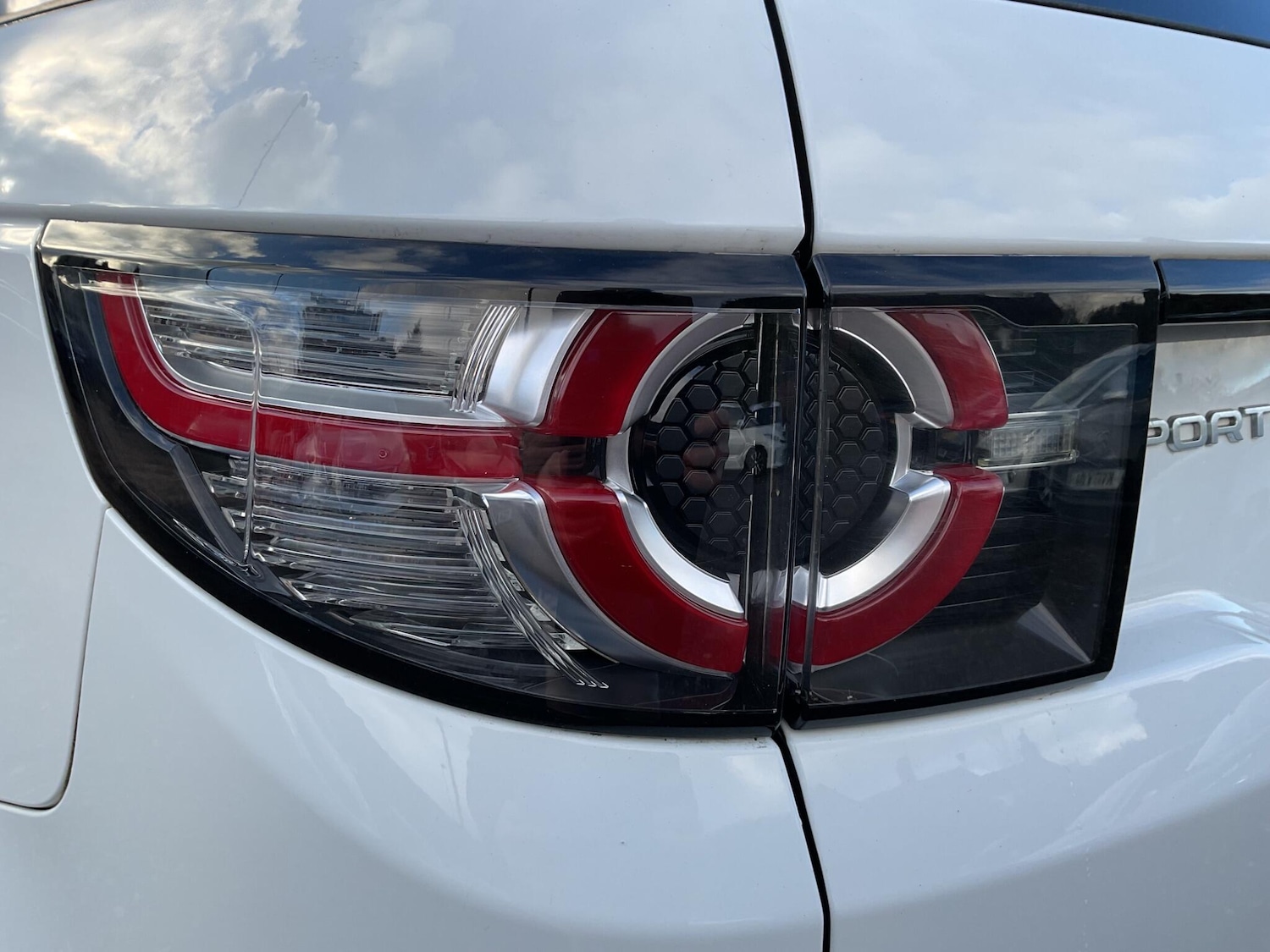 Used Land Rover Discovery Sport 2016 for sale - 76965059: Photo 64