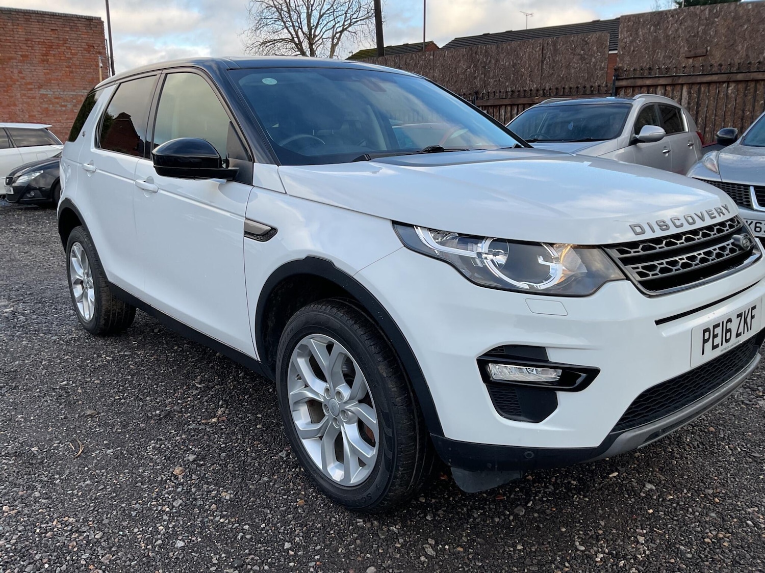 Used Land Rover Discovery Sport 2016 for sale - 76965059: Photo 8