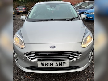 Used Ford Fiesta 2018 for sale - 76701610: Photo