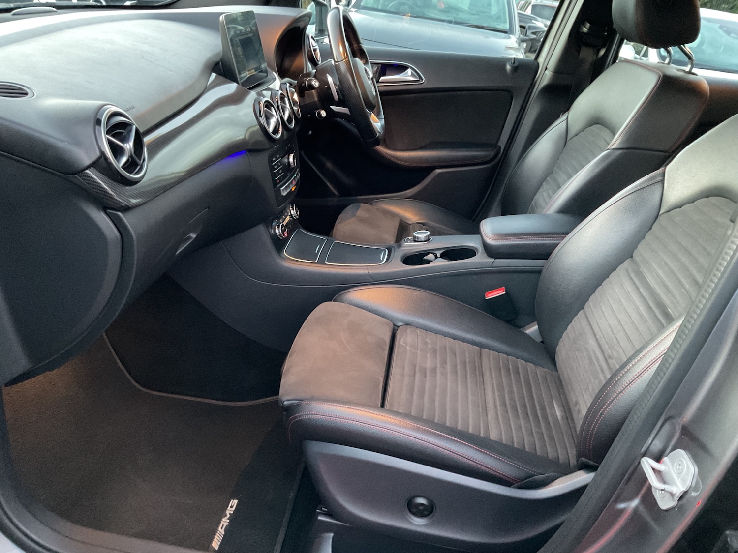 Used Mercedes-Benz B Class 2017 for sale - 76726031: Photo 46