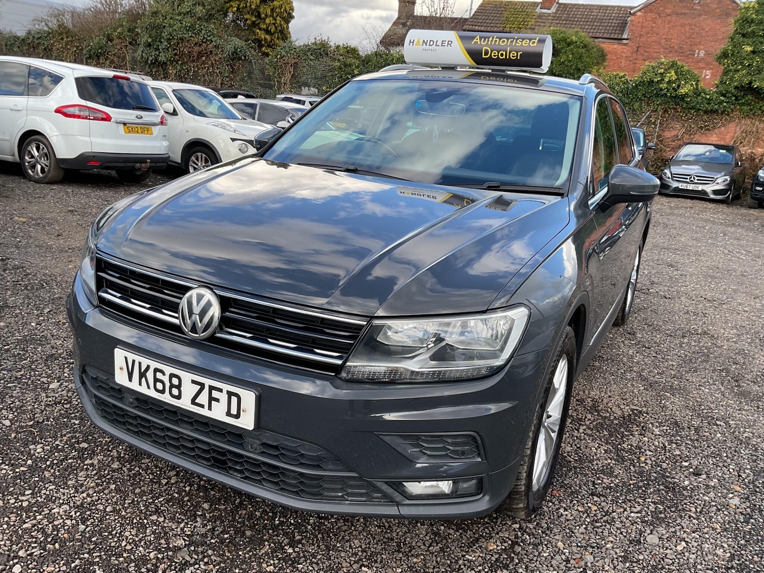 Used Volkswagen Tiguan for sale - 77710476: Photo 3