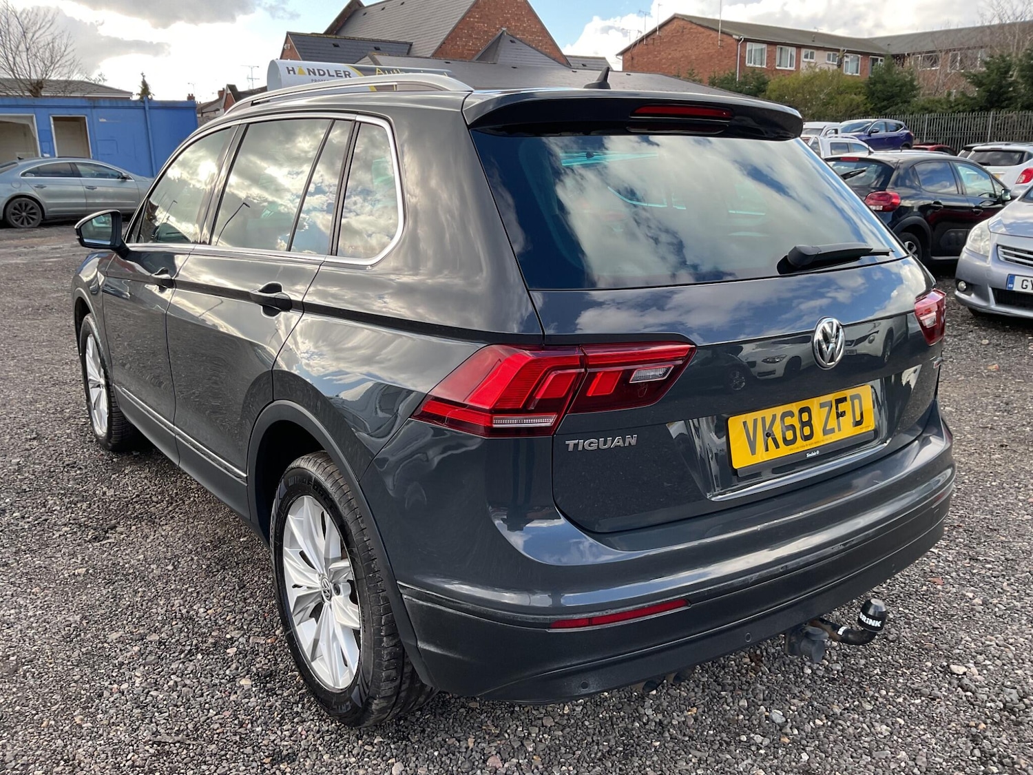 Used Volkswagen Tiguan for sale - 77710476: Photo 8