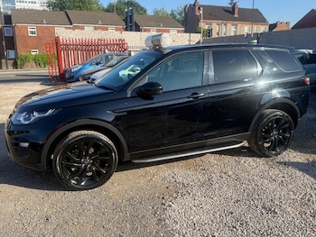 Used Land Rover Discovery Sport 2018 for sale - 79471927: Photo