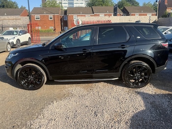 Used Land Rover Discovery Sport 2018 for sale - 79471927: Photo