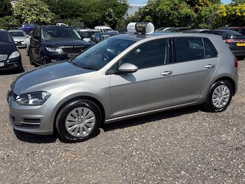 Used Volkswagen Golf 2015 for sale - 78684800: Photo