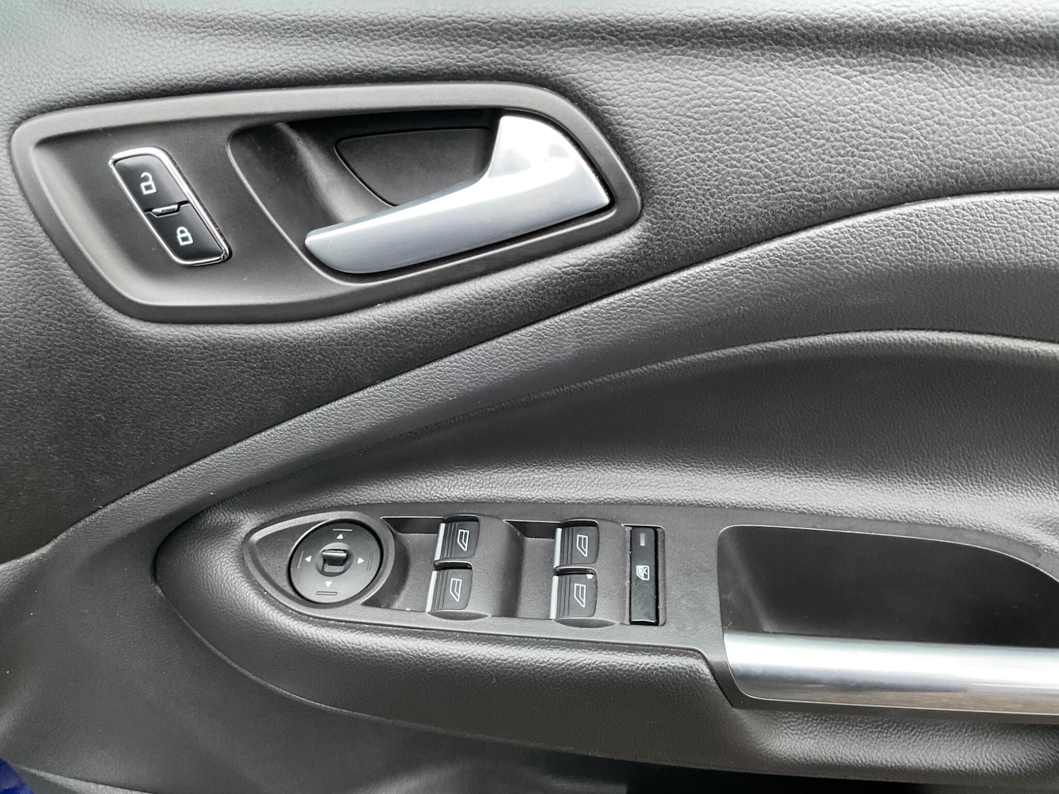 Used Ford Kuga 2015 for sale - 77783544: Photo 30