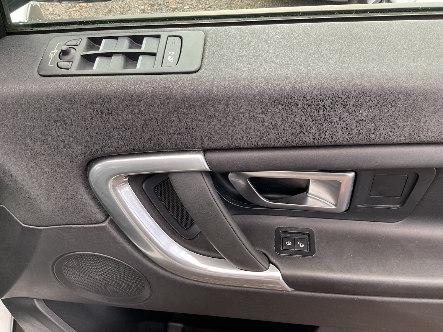 Used Land Rover Discovery Sport 2016 for sale - 76750578: Photo 24