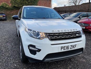 Used Land Rover Discovery Sport 2016 for sale - 76750578: Photo