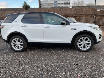 Used Land Rover Discovery Sport 2016 for sale - 76750578: Photo