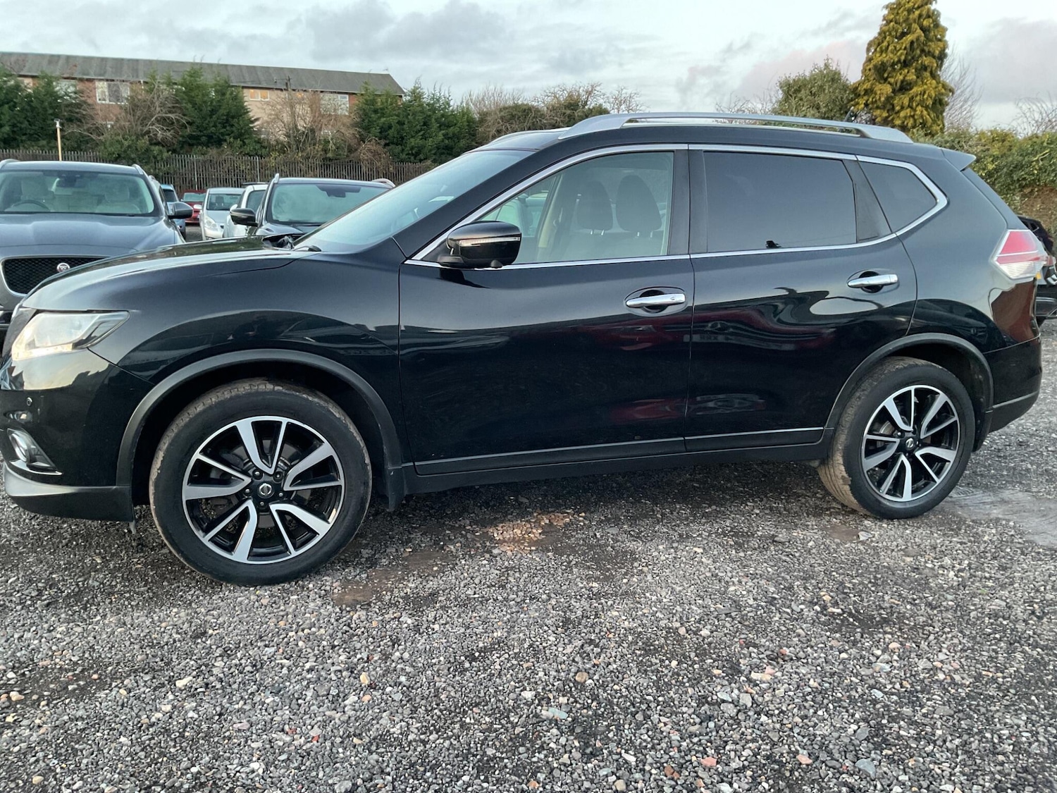Used Nissan X-Trail 2017 for sale - 76942492: Photo 11