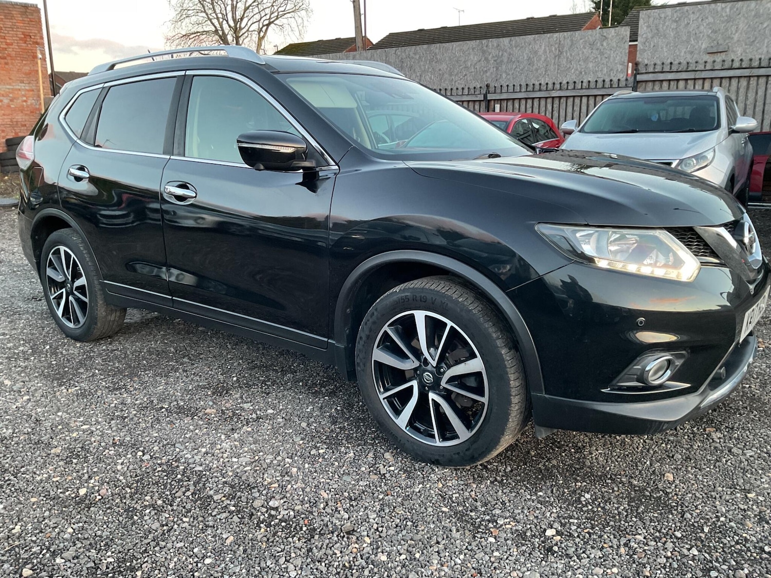 Used Nissan X-Trail 2017 for sale - 76942492: Photo 2