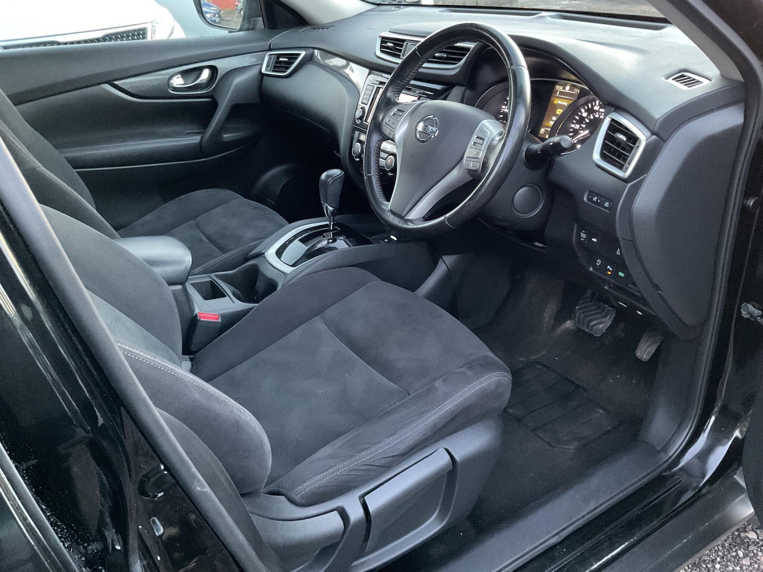 Used Nissan X-Trail 2017 for sale - 76942492: Photo 22