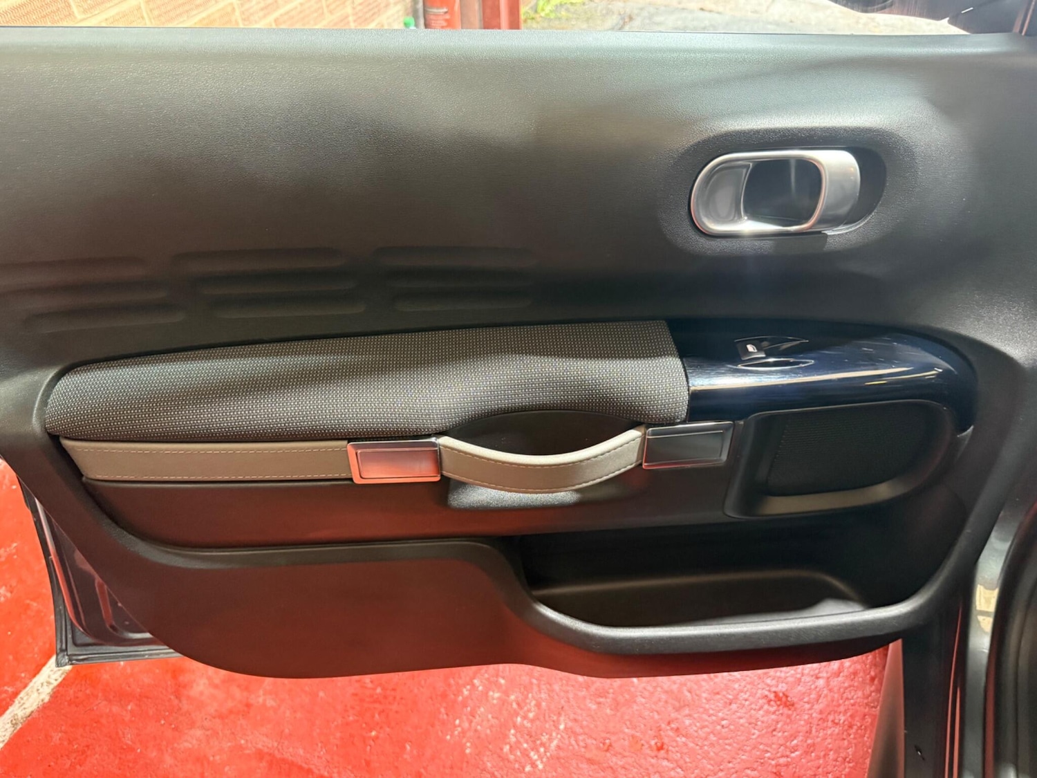 Used Citroen C4 Cactus for sale - 76993651: Photo 25