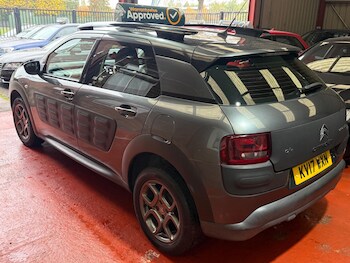 Used Citroen C4 Cactus 2017 for sale - 76993651: Photo