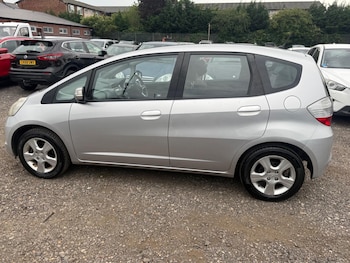 Used Honda Jazz 2010 for sale - 78981514: Photo