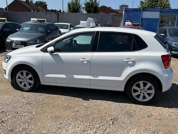 Used Volkswagen Polo 2011 for sale - 79236227: Photo