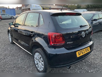 Used Volkswagen Polo 2014 for sale - 77839705: Photo