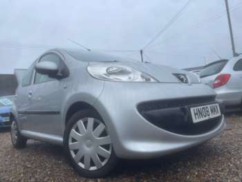 Should you Buy a Used Peugeot 206 Walkaround Video Review For Sale by Small  Cars Direct, Hampshire 