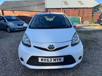 Used Toyota AYGO 2013 for sale - 79807525: Photo