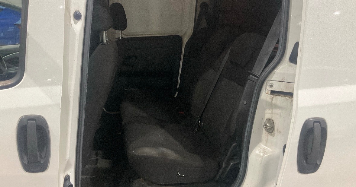 Used Vauxhall Combo 2013 for sale - 76378964: Photo 4