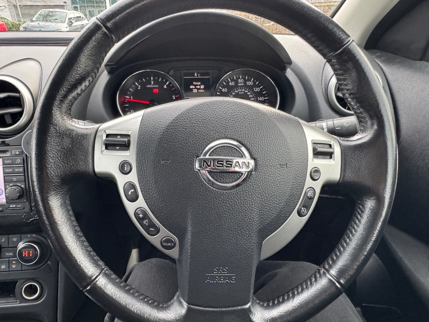 Used Nissan Qashqai 2013 for sale - 77032804: Photo 12