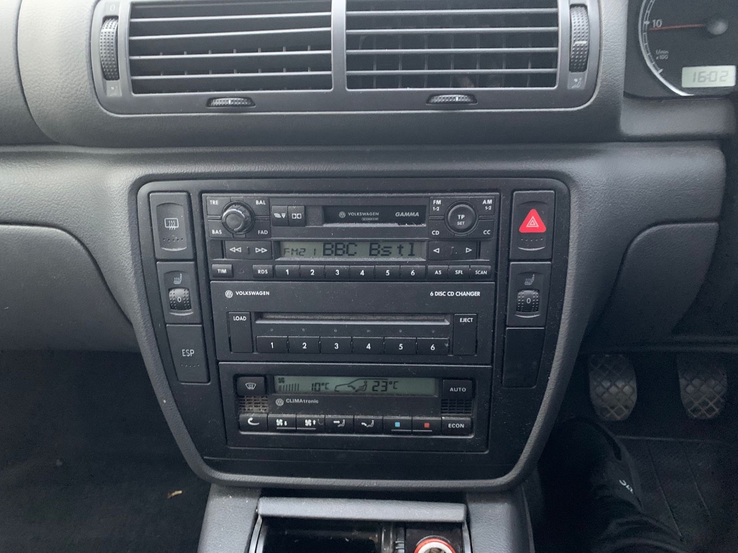 Used Volkswagen Passat 2004 for sale - 77833541: Photo 13