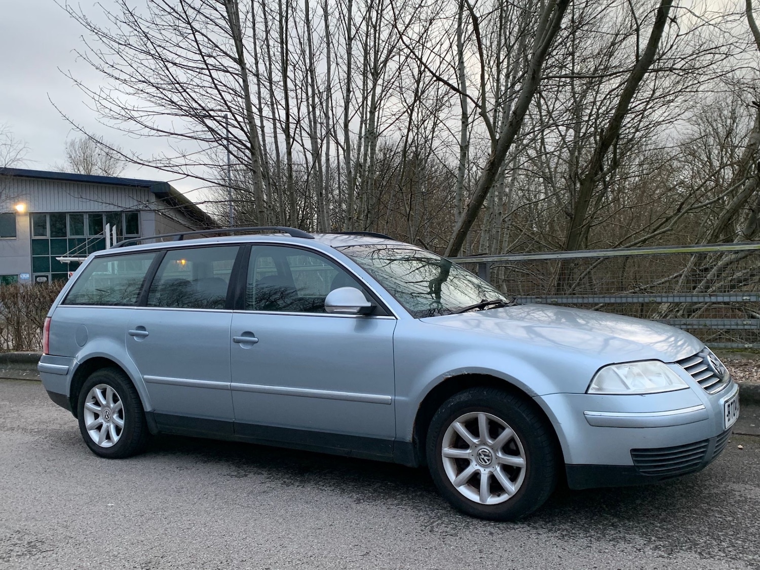 Used Volkswagen Passat 2004 for sale - 77833541: Photo 3